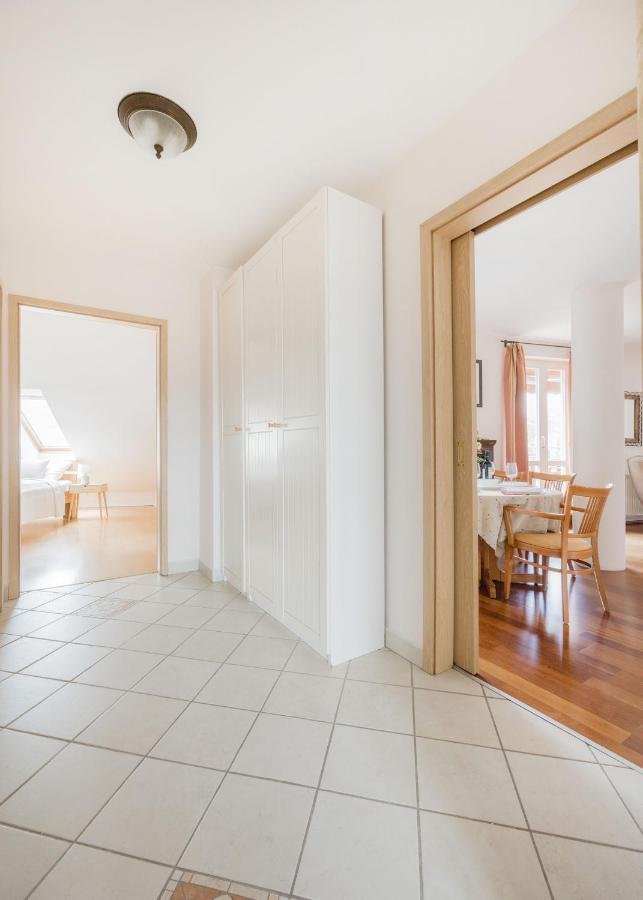 Bright And Spacious Penthouse W/ Terrace & Parking Budapeste Exterior foto